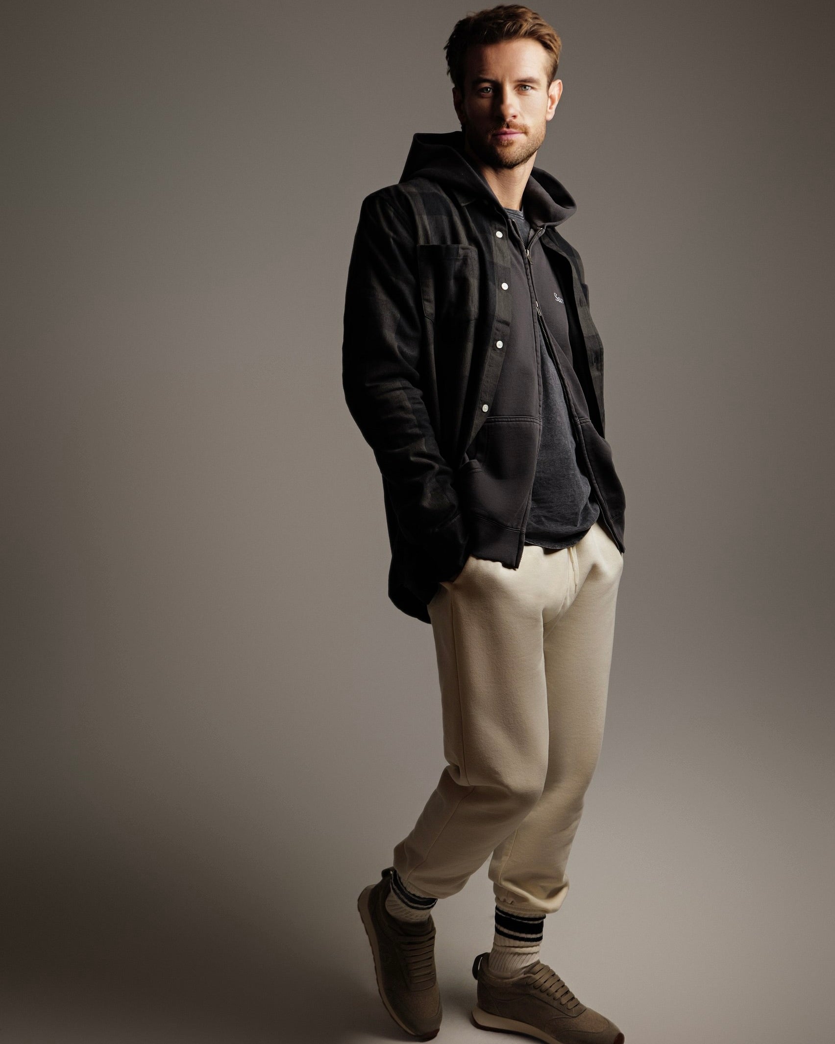 Essential Tailored Leg Jogger